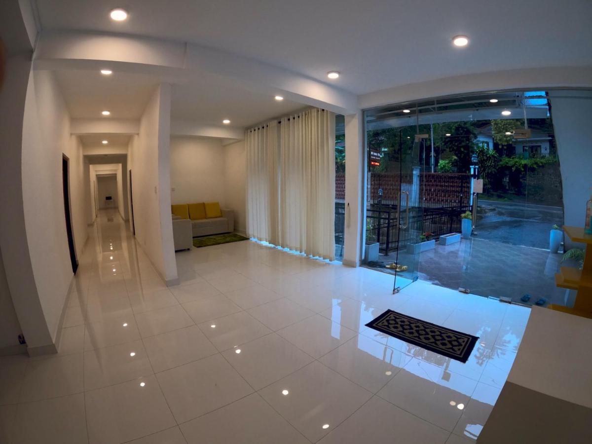 Hill Country Villa Kandy Bagian luar foto