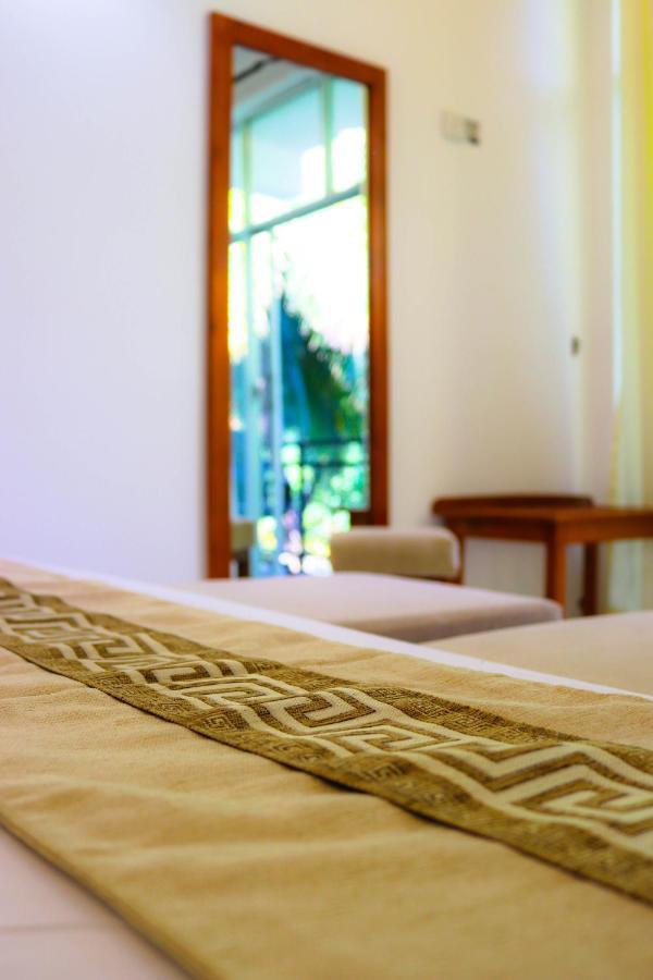 Hill Country Villa Kandy Bagian luar foto