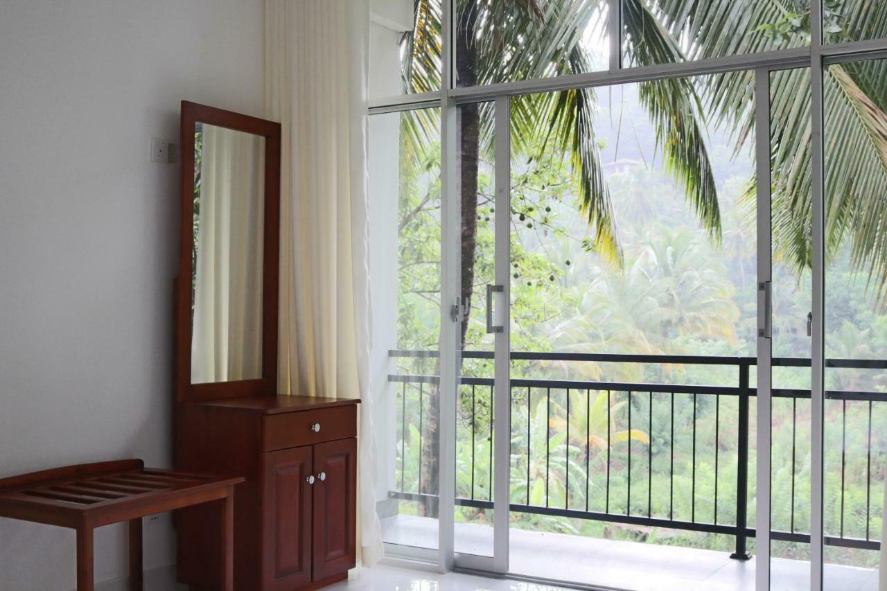 Hill Country Villa Kandy Bagian luar foto